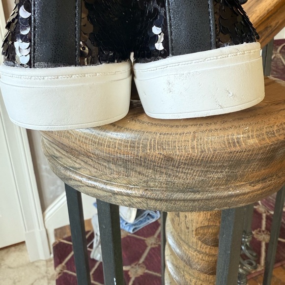 Dirty Laundry , ladies, black sequin sneakers excellent condition very clean 9 - Picture 9 of 14